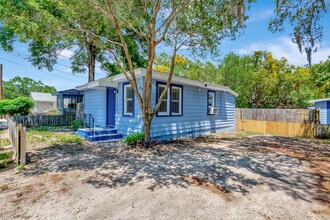 1485 Hamlet Ave in Clearwater, FL - Building Photo - Building Photo