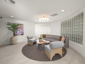 Maplewood in Los Angeles, CA - Foto de edificio - Building Photo