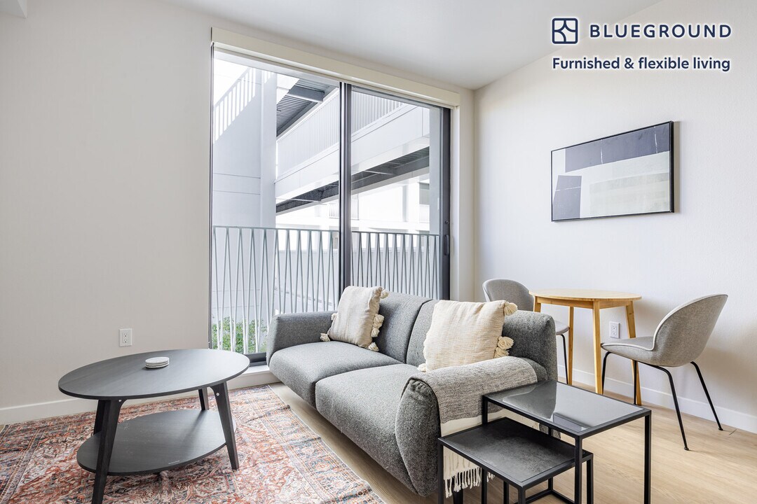 200 Mesnager St in Los Angeles, CA - Building Photo