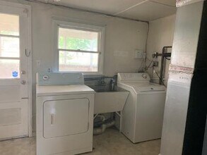 33 Melissa Cir in Claymont, DE - Building Photo - Building Photo