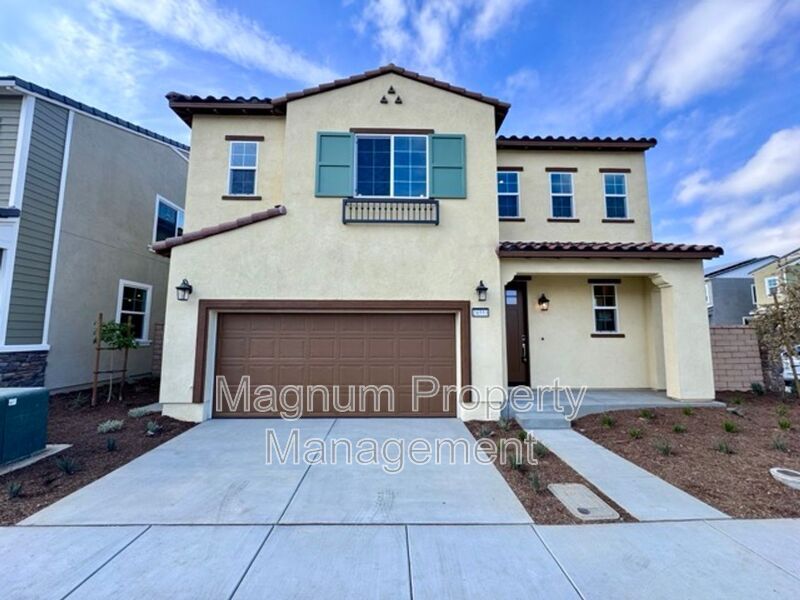 26553 James Dr in Menifee, CA - Building Photo