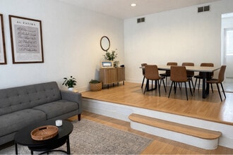 952 Green Bay Rd in Glencoe, IL - Building Photo - Building Photo