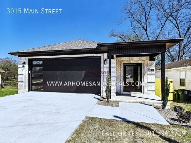 property at 3015 Main St