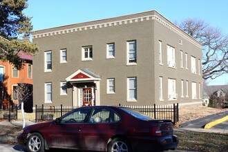 739 17th St in Des Moines, IA - Building Photo - Building Photo