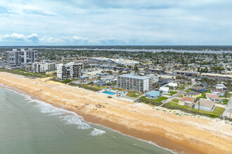 Traders Inn Beach Club in Ormond Beach, FL - Building Photo - Building Photo