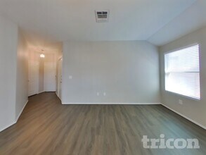 7317 Dungarees Wy in Austin, TX - Building Photo - Building Photo