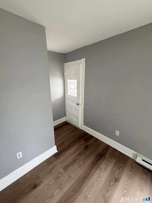 89 Birch St in Manchester, CT - Building Photo - Building Photo