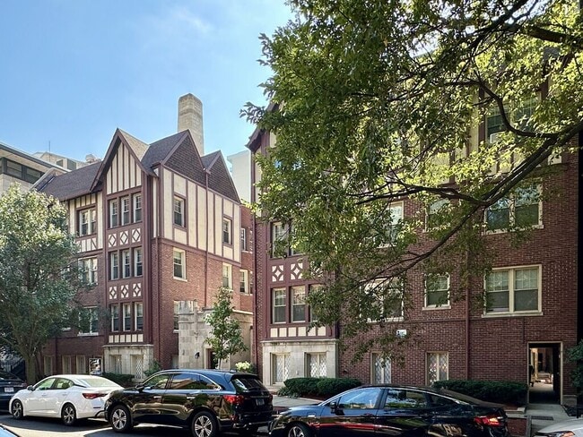 property at 525 W Cornelia