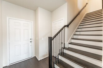 3418 Avondale Vw Dr in Houston, TX - Building Photo - Building Photo