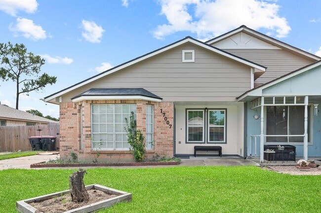property at 17007 Pastoria Dr