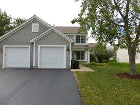 4676 Magnolia Ln in Lake In The Hills, IL - Building Photo