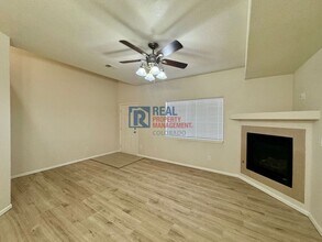 838 S Kalispell Cir in Aurora, CO - Building Photo - Building Photo