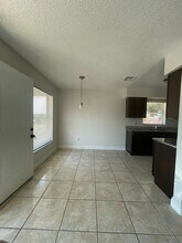 3519 Benito Juarez Cir in Apopka, FL - Foto de edificio - Building Photo