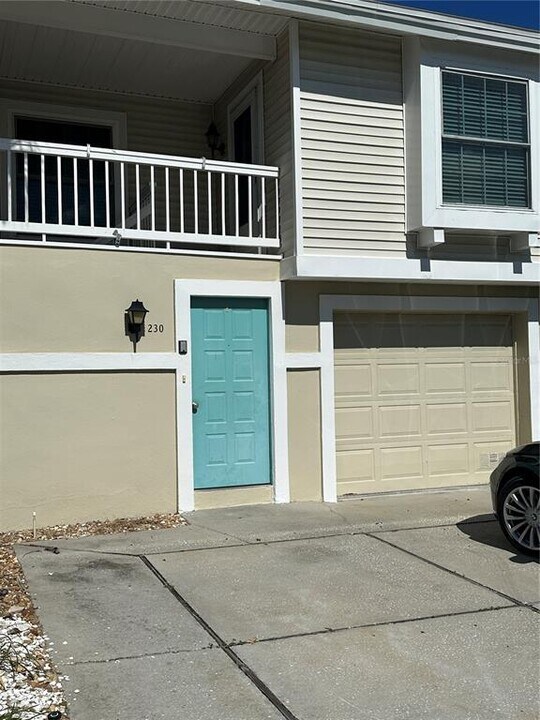 230 Sun Vista Ct N in Treasure Island, FL - Building Photo