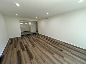 7039 Rubio Ave in Los Angeles, CA - Building Photo - Building Photo