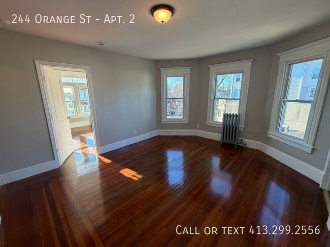 244 Orange St in Springfield, MA - Building Photo - Building Photo