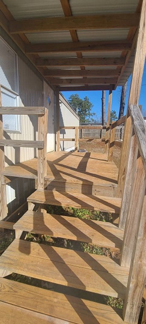 property at 140 Fox Tail Trl