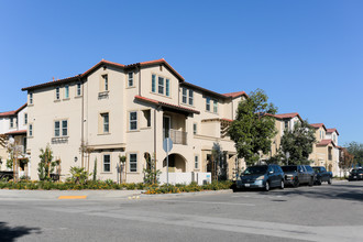 Dahlia Townhomes in Pico Rivera, CA - Building Photo - Building Photo