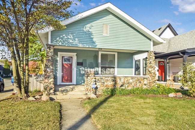 1230 Villa Ave in Indianapolis, IN - Building Photo - Building Photo