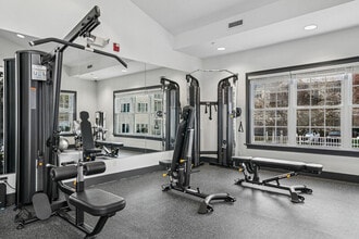 Heritage at Bedford Springs in Bedford, MA - Foto de edificio - Building Photo