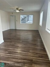 2415 Lincoln St in Hollywood, FL - Building Photo - Building Photo