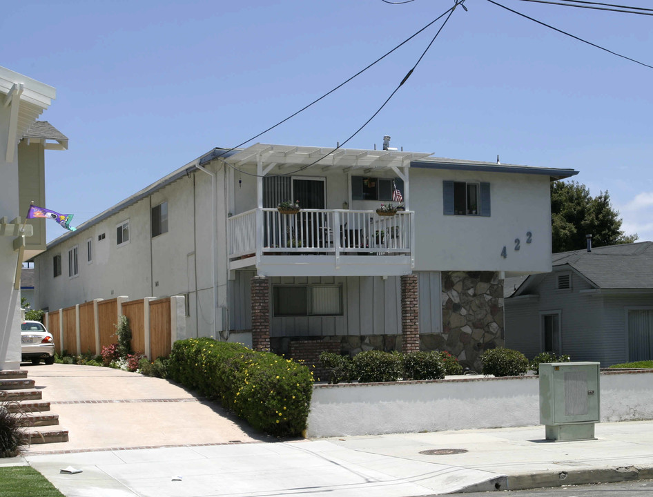 422 S Broadway in Redondo Beach, CA - Building Photo