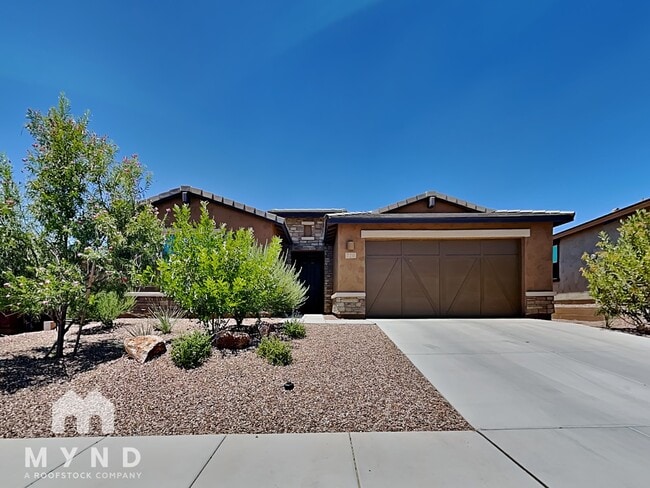 property at 720 E Silver Canyon Pl