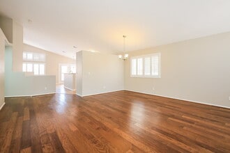 3784 Narrow Leaf Way in Las Vegas, NV - Building Photo - Building Photo