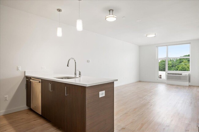 property at 550 Halstead Ave