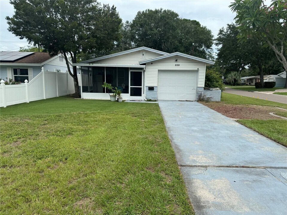 539 Southwest Boulevard N in St. Petersburg, FL - Building Photo