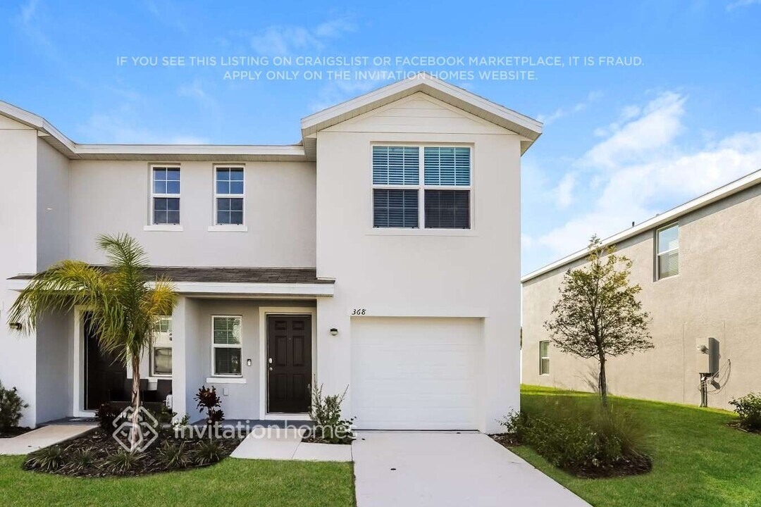 3681 Fulton Ferry Ln in Tampa, FL - Building Photo