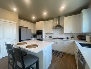 12616 177th Ave E in Bonney Lake, WA - Building Photo - Building Photo