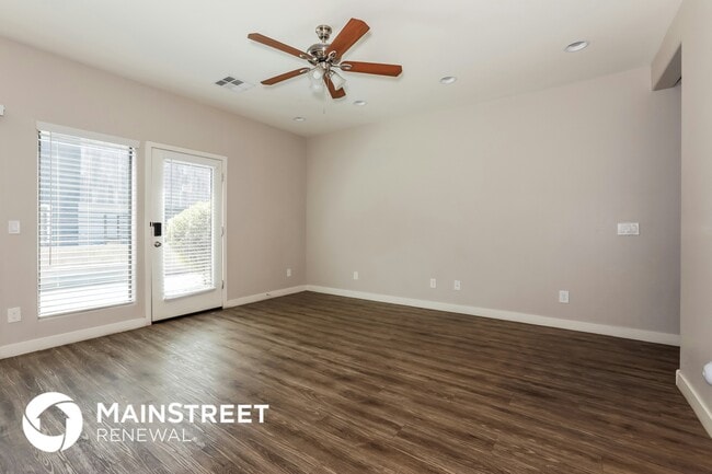 1119 S Stapley Dr in Mesa, AZ - Foto de edificio - Building Photo