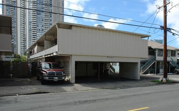 2323 Fern St in Honolulu, HI - Building Photo - Building Photo