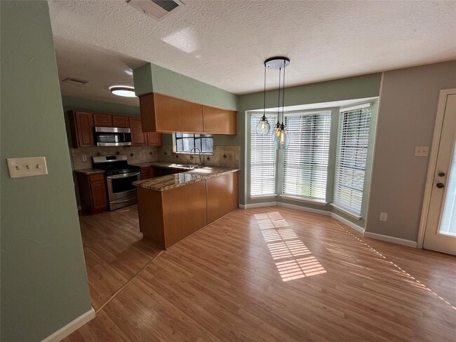 5622 Maple Square Dr in Humble, TX - Building Photo - Building Photo