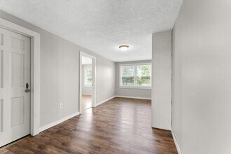 6611 Scofield Rd in Maybee, MI - Building Photo - Building Photo