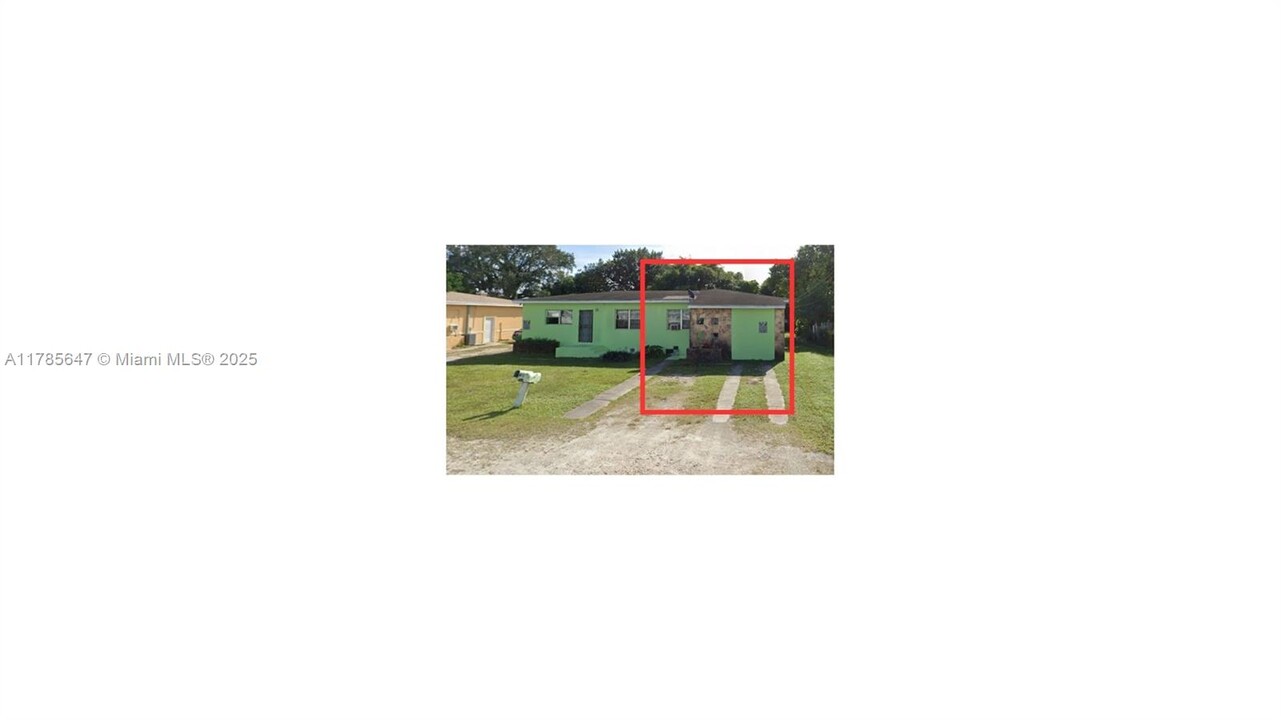 1720 NE 148th St in Miami, FL - Building Photo