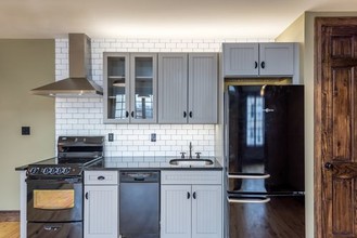 45 Newel St-Unit -3C in Brooklyn, NY - Building Photo - Building Photo