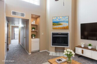 Country Crest Apartment Homes in Las Cruces, NM - Foto de edificio - Building Photo