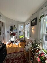 305 Highland Ave, Unit 3 in Somerville, MA - Foto de edificio - Building Photo