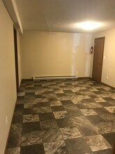 102 14th St, Unit 0 in Marion, IA - Building Photo - Building Photo