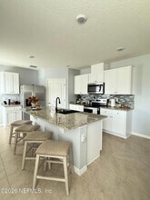 605 Park Pl Blvd in Davenport, FL - Foto de edificio - Building Photo