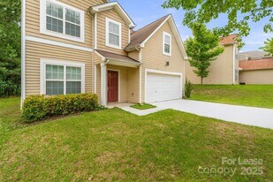 7007 Advocator Ln in Charlotte, NC - Building Photo