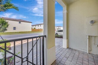 2546 SE 29th St in Homestead, FL - Building Photo - Building Photo