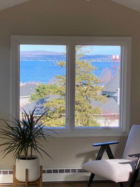120 E Lake St in Petoskey, MI - Building Photo