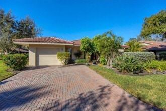 4870 Kestral Park Cir in Sarasota, FL - Building Photo - Building Photo