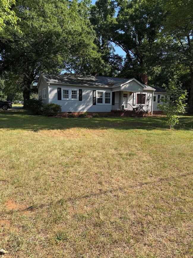 property at 8195 Old Concord Rd