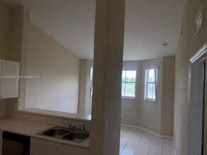 2637 SE 16th Terrace in Homestead, FL - Building Photo - Building Photo