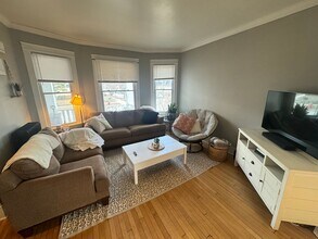 3101 N Bartlett Ave in Milwaukee, WI - Building Photo - Building Photo