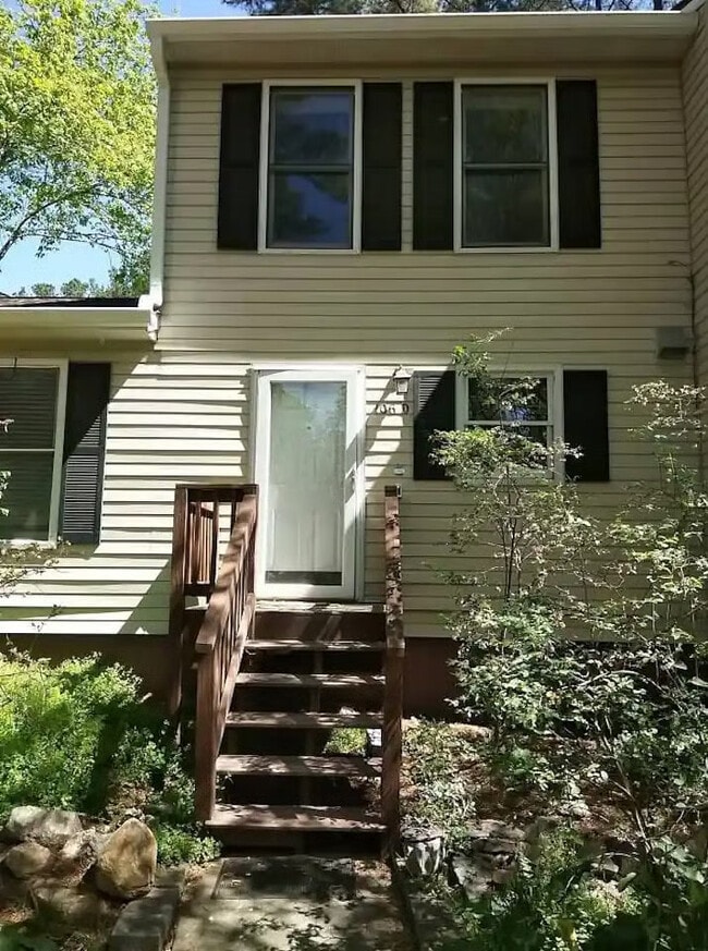 106 Weatherstone Dr, Unit 106D in Chapel Hill, NC - Building Photo - Building Photo